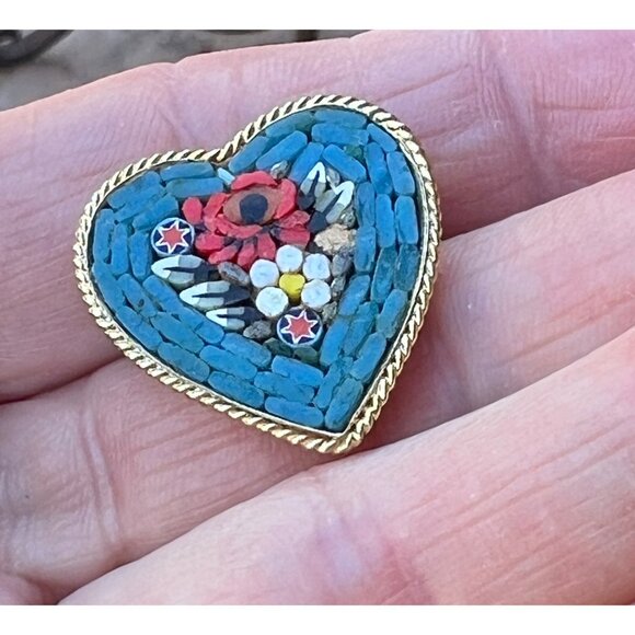 Heart-Shaped Italian Micro Mosaic Pin Brooch Gold-Tone Floral Design - Picture 3 of 8